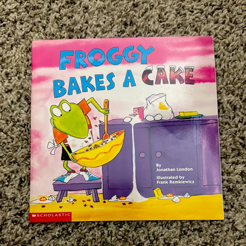 Froggy Bakes a Cake Book